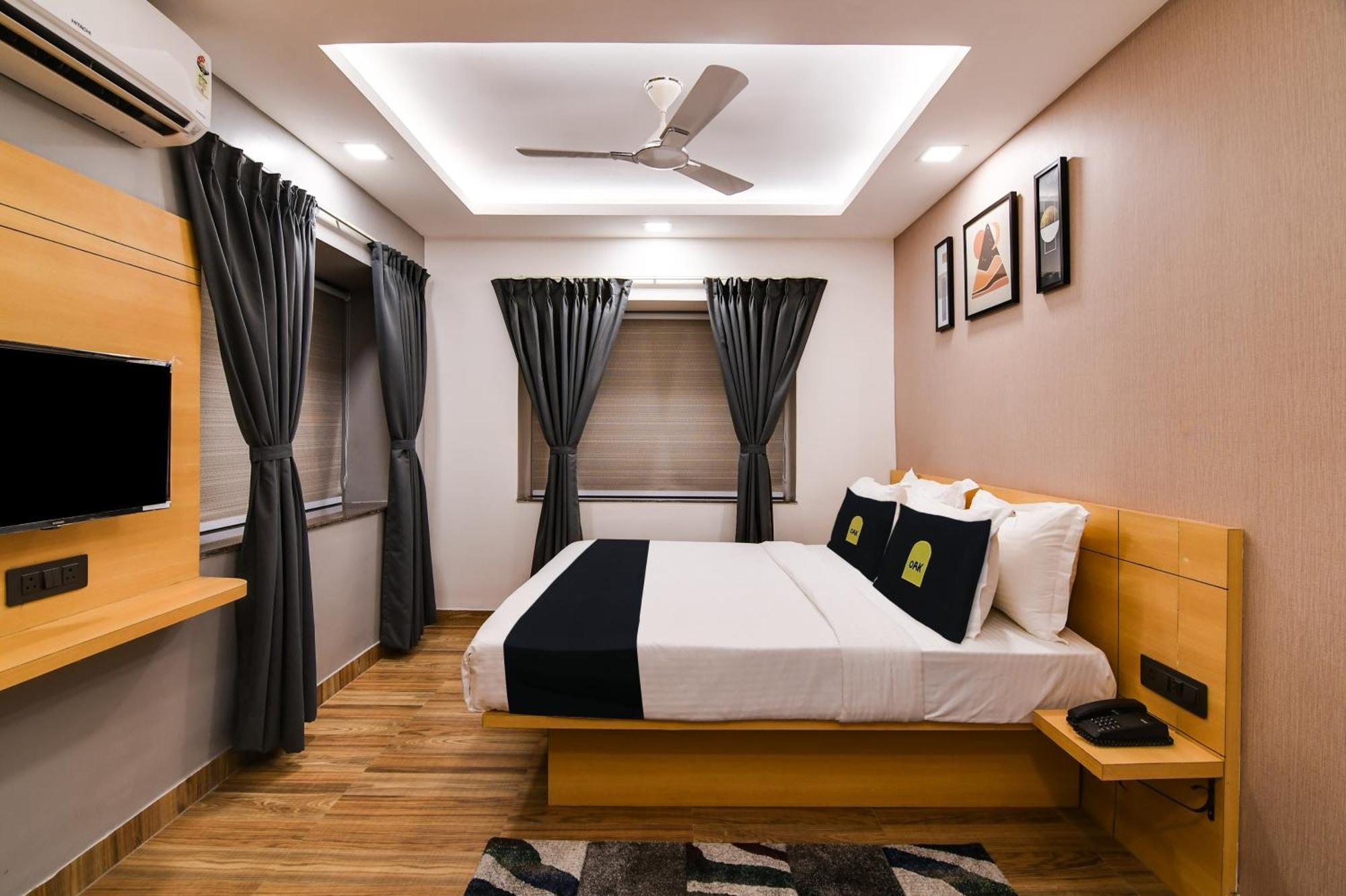 Super Townhouse Oak Sayhallo Ecstasy Bhubaneswar Extérieur photo