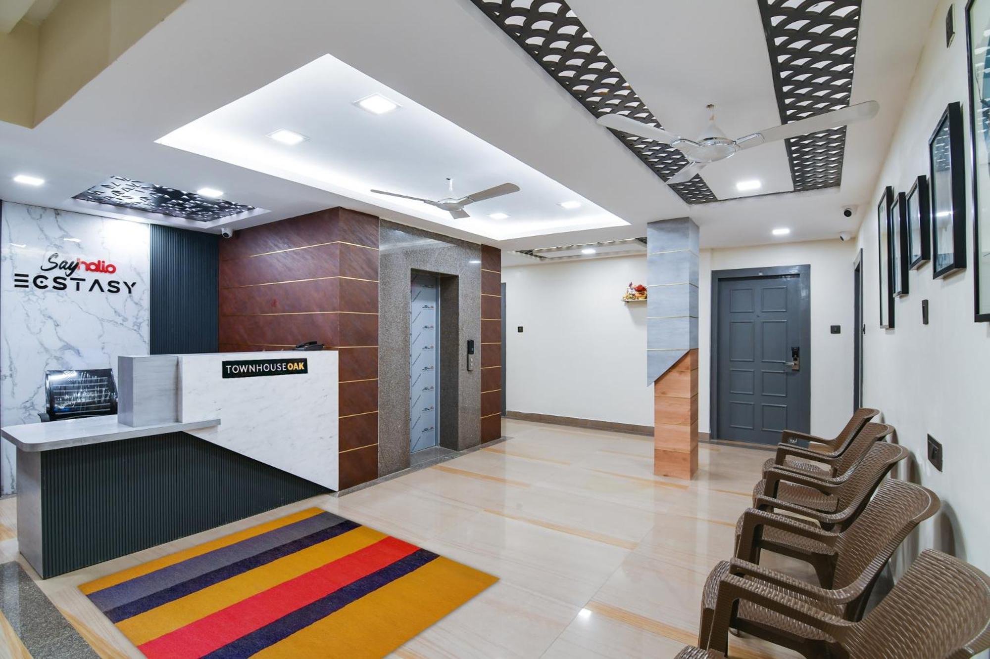 Super Townhouse Oak Sayhallo Ecstasy Bhubaneswar Extérieur photo