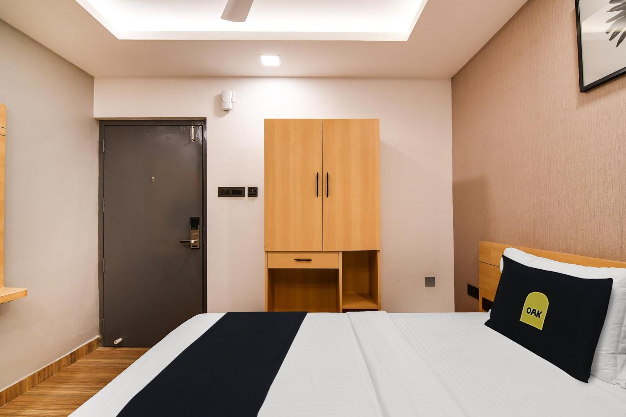 Super Townhouse Oak Sayhallo Ecstasy Bhubaneswar Extérieur photo