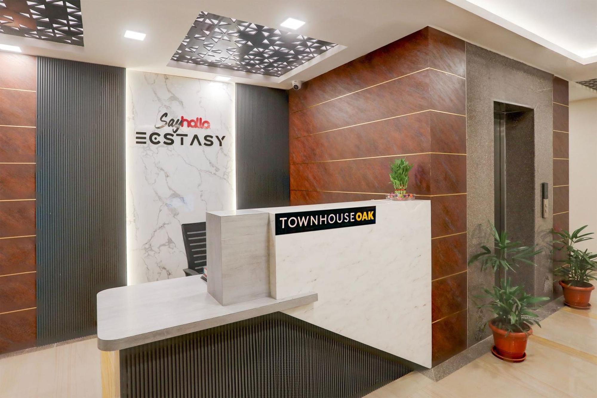 Super Townhouse Oak Sayhallo Ecstasy Bhubaneswar Extérieur photo
